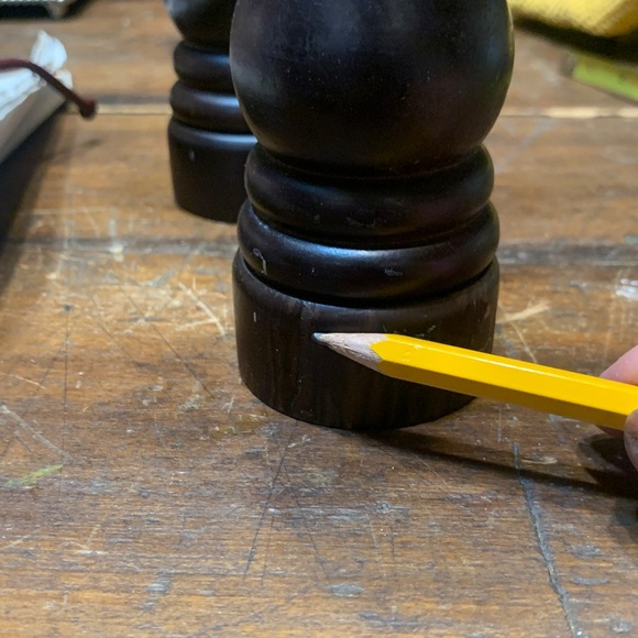 PEUGEOT PARIS VINTAGE CHOCOLATE BROWN SALT AND PEPPER MILLS - Picture 11 of 13